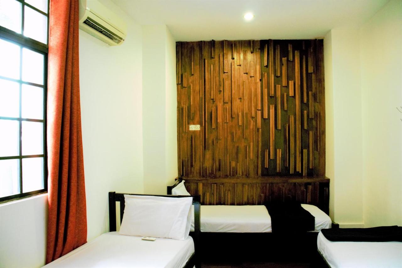 קואלה לומפור The Explorers Guesthouse And Hostel מראה חיצוני תמונה
