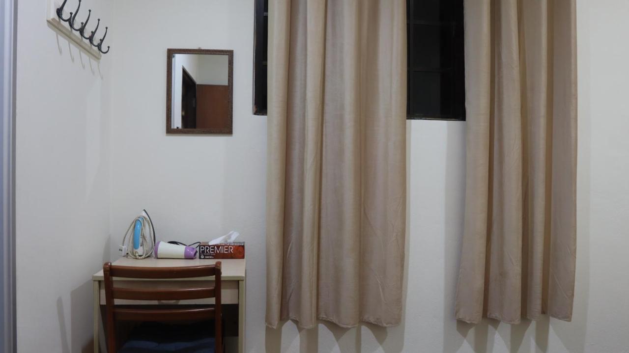 קואלה לומפור The Explorers Guesthouse And Hostel מראה חיצוני תמונה
