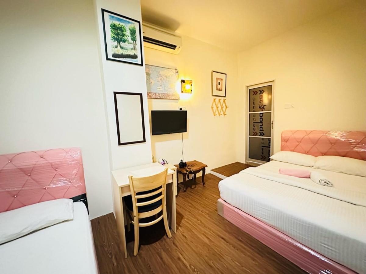 קואלה לומפור The Explorers Guesthouse And Hostel מראה חיצוני תמונה